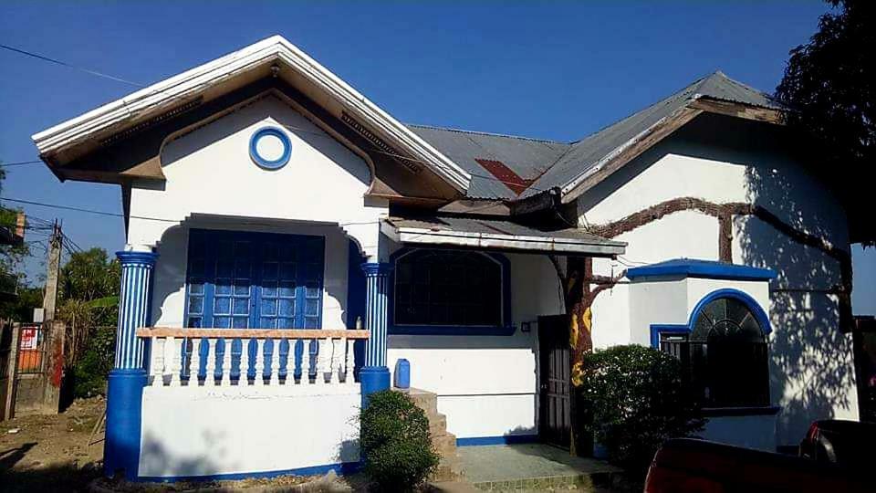 Traditional Filipino Transient House And Huts Near 100 Islands Wharf 알라미노스 외부 사진
